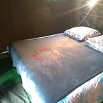 Luxury tent La Tente Du Commandant Francais 1954 Pour Nuit Insolite