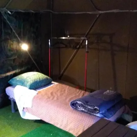 Tente de luxe La Tente Du Commandant Français 1954 Pour Nuit Insolite