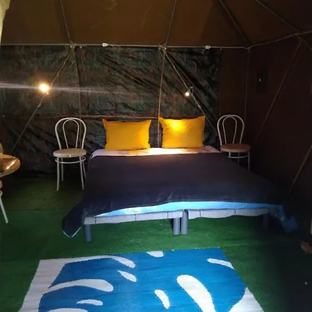 La Tente Du Commandant Francais 1954 Pour Nuit Insolite